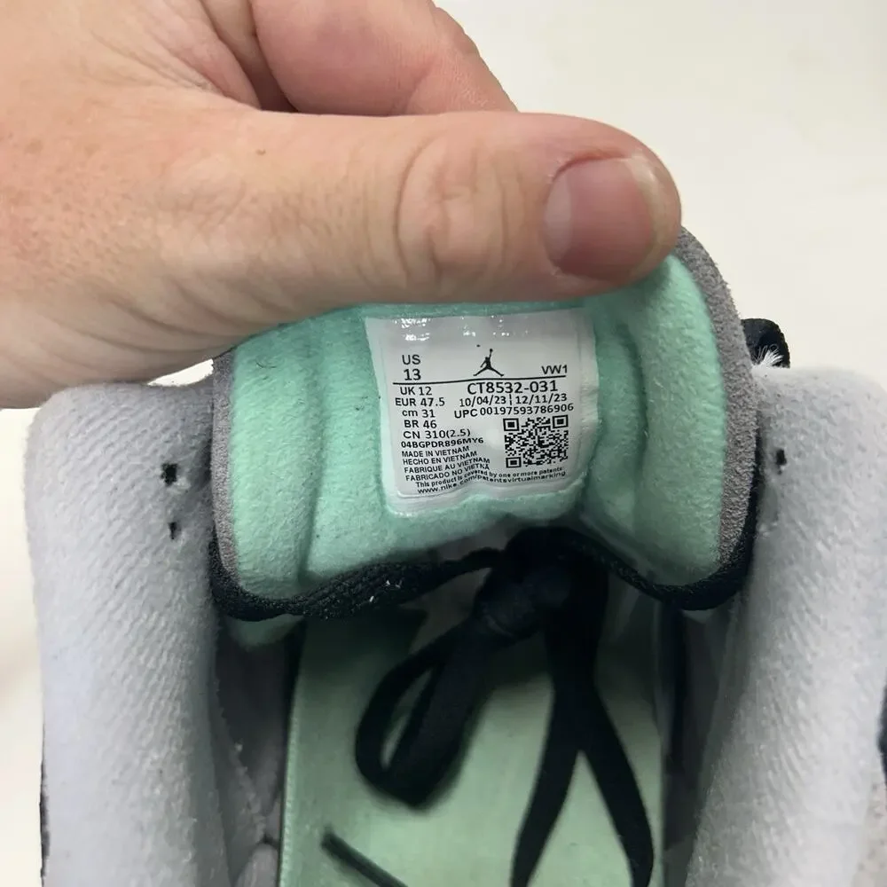 Jordan this pair